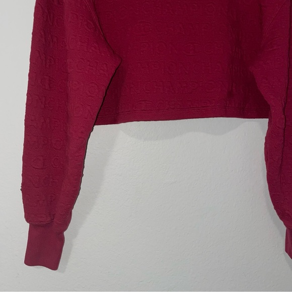 Champion Women’s Cropped Red Embossed Logo Sweatshirt Long Sleeve Size S EUC - Picture 9 of 16